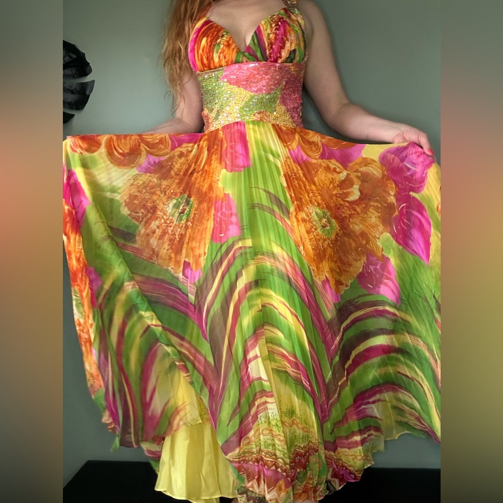 Tropical Floral Multi-Color Evening Gown Maxi Dress with Beading and Sequins - Picture 3 of 8